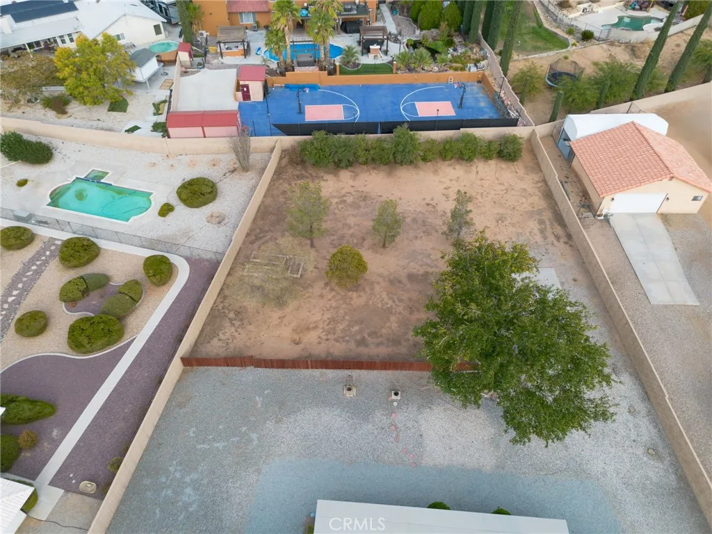 13441 Rincon Rd, Apple Valley, CA 92308