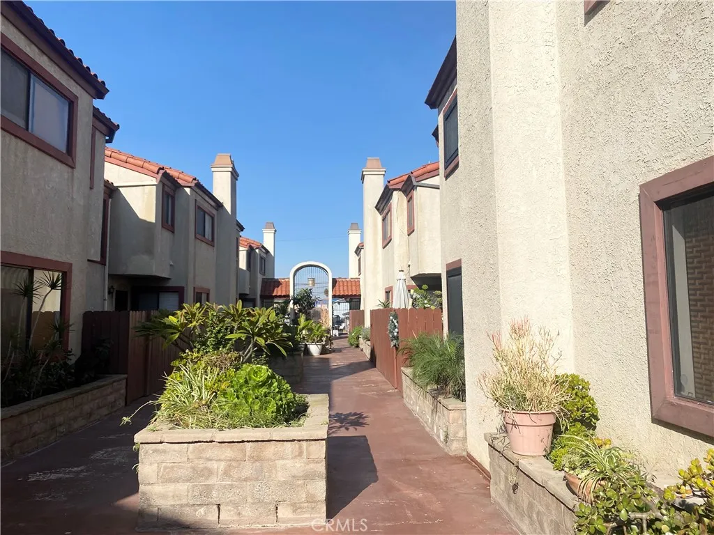 Additional image 4 of 1450 W 146th Street Unit 2, Gardena, CA 90247