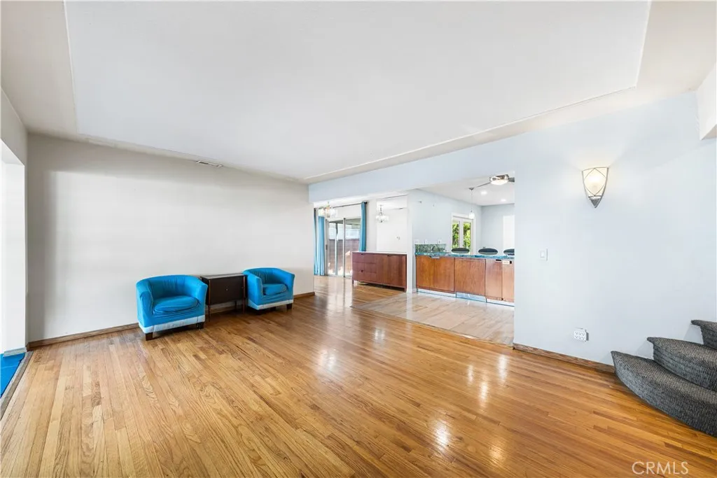 Additional image 9 of 10702 Oak St, Los Alamitos, CA 90720