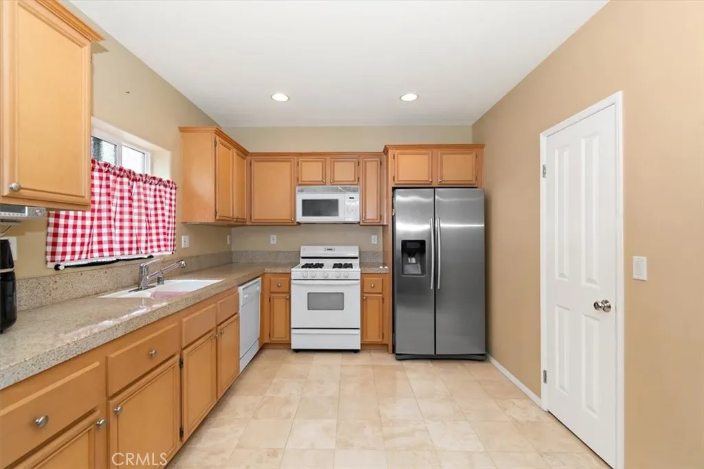 Additional image 9 of 838 Arlington Avenue, Torrance, CA 90501