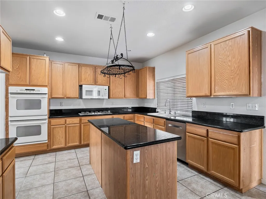 Additional image 75 of 12726 Bellrose Court, Victorville, CA 92392
