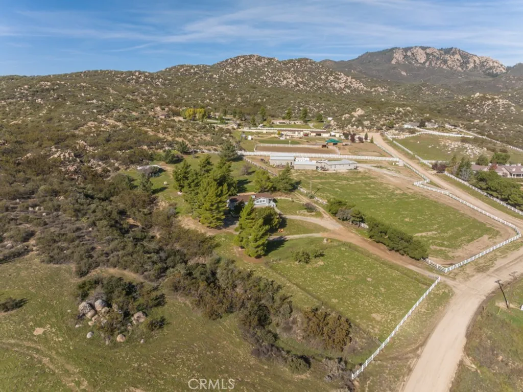 Additional image 47 of 40120 Lakeshore Blvd, Aguanga, CA 92536