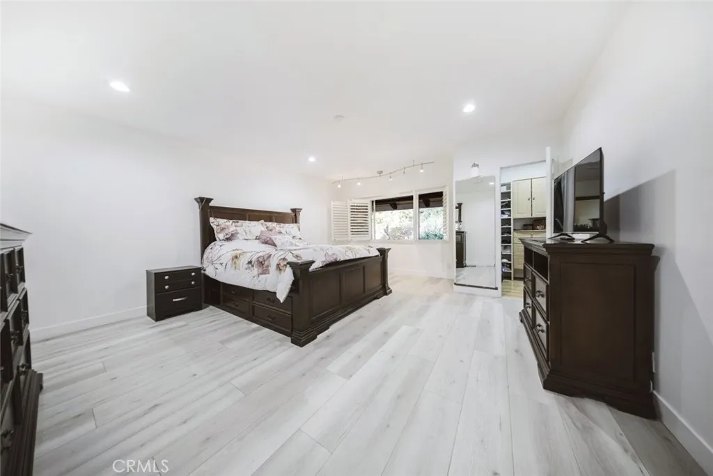 Additional image 68 of 9775 Via Roma, Burbank, CA 91504