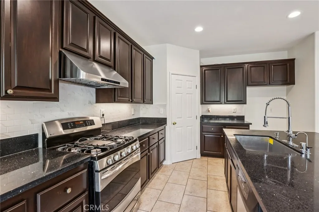 Additional image 15 of 612 S Halliday St, Anaheim, CA 92804