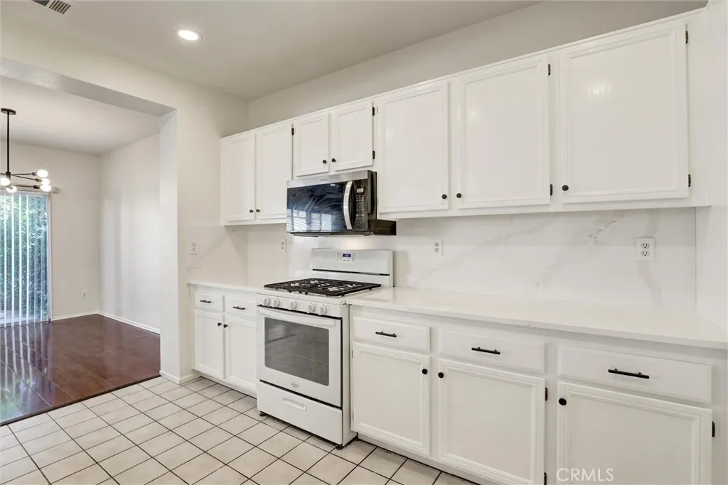 Additional image 43 of 27 Ohio, Irvine, CA 92606