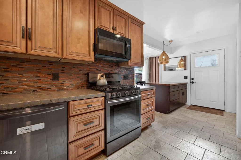 Additional image 77 of 3146 Strathmore Drive, Ventura, CA 93003