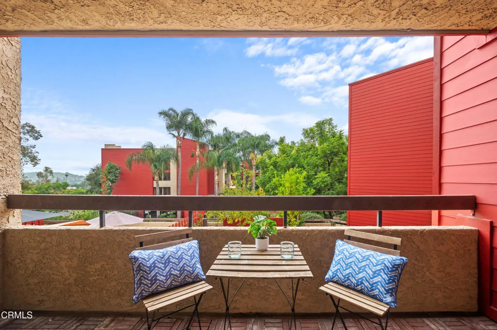 Additional image 76 of 3961 Via Marisol Unit 218, Los Angeles, CA 90042