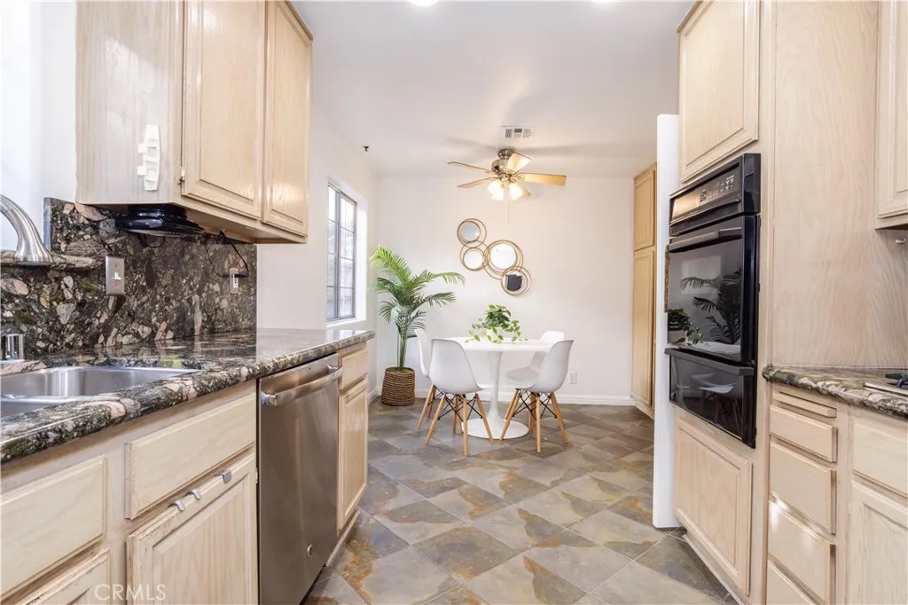 Additional image 35 of 5240 Vantage Avenue Unit 112, Valley Village, CA 91607