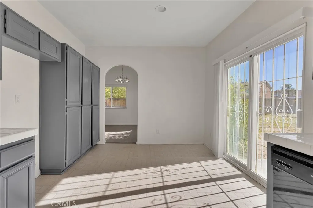 Additional image 23 of 12415 Honeybear Ln, Victorville, CA 92392