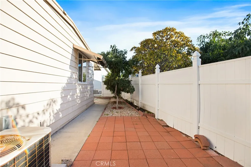 Additional image 64 of 39 Pine Via Avenue, Anaheim, CA 92801