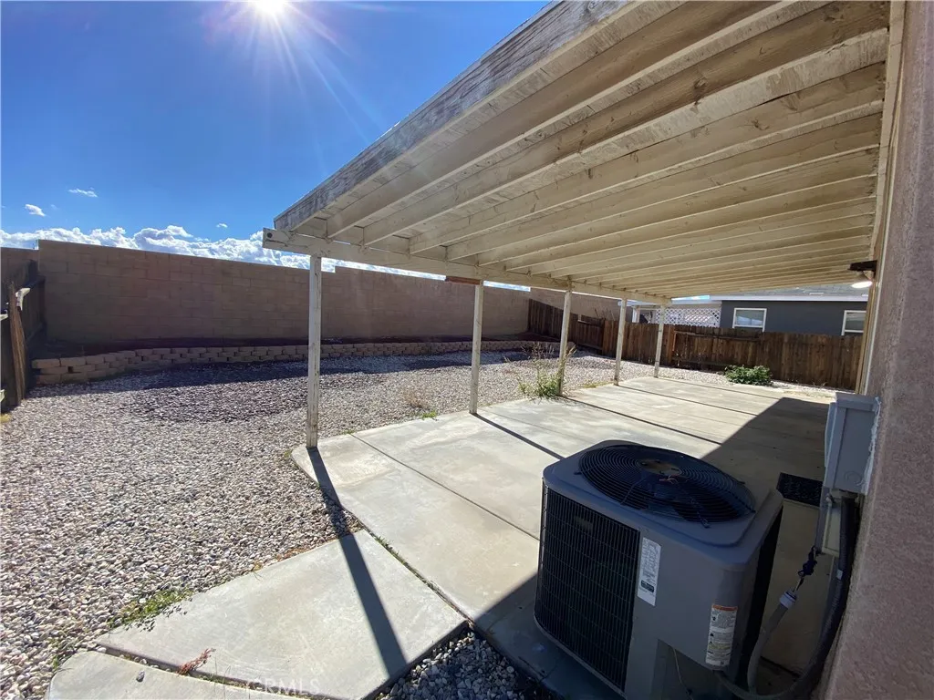 11971 Pepperwood St, Victorville, CA 92392