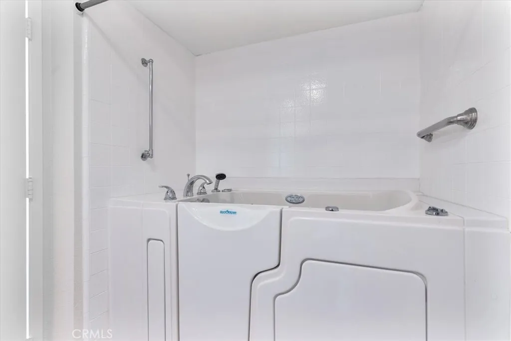 Additional image 15 of 2104 Ronda Granada Unit A, Laguna Woods, CA 92637