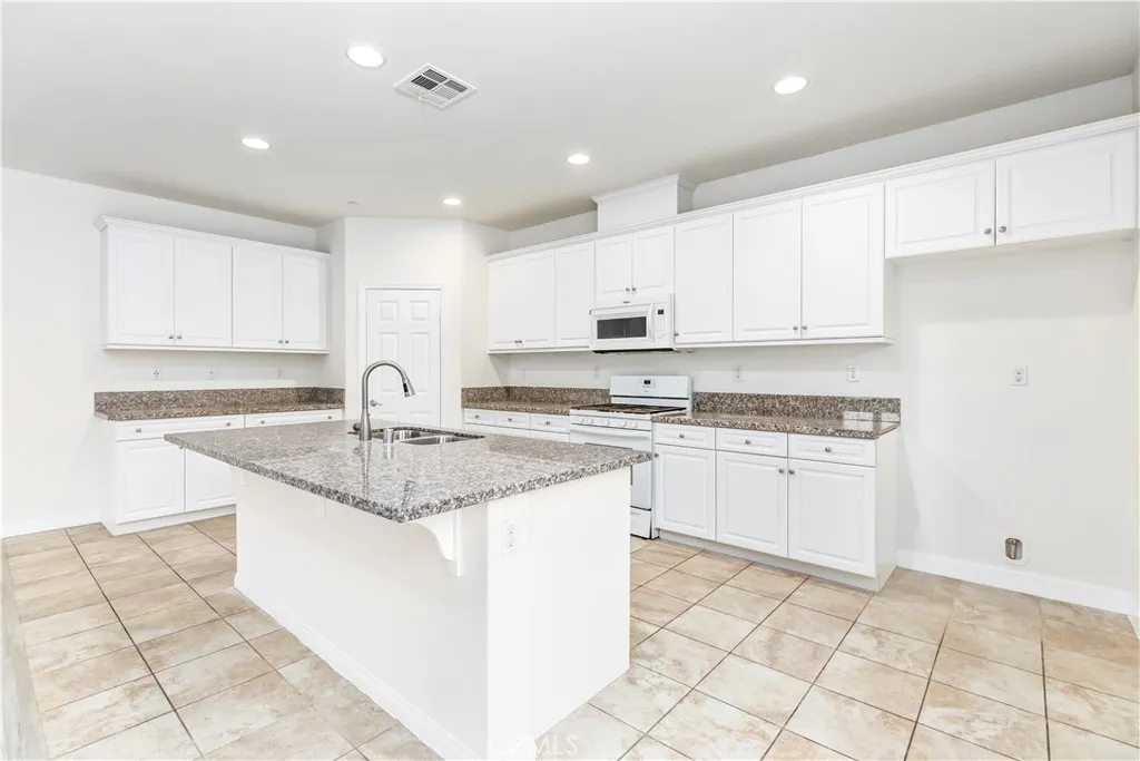 Additional image 13 of 13044 Bramble St, Eastvale, CA 92880