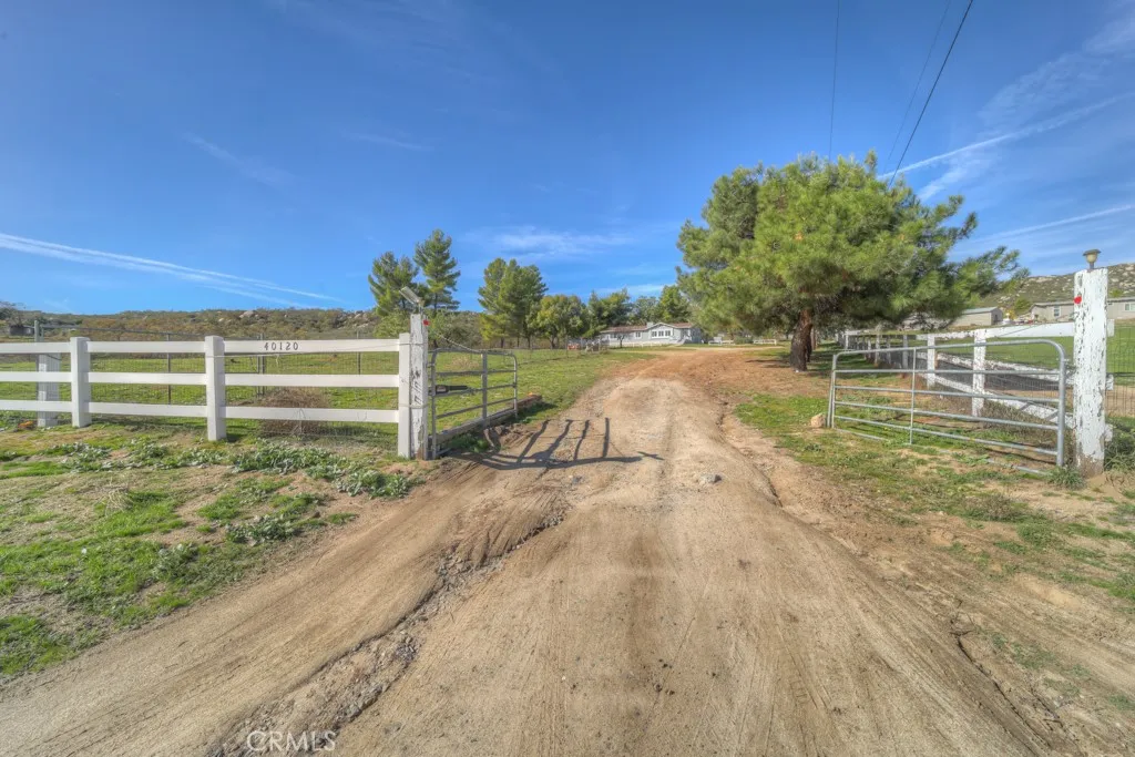 Additional image 18 of 40120 Lakeshore Blvd, Aguanga, CA 92536