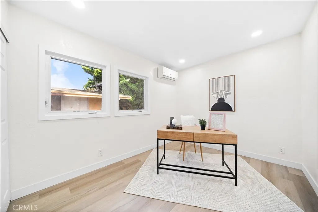 Additional image 64 of 713 Flower Ave, Venice, CA 90291