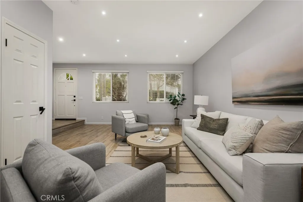 Additional image 2 of 19451 Pompano Ln Unit 104, Huntington Beach, CA 92648