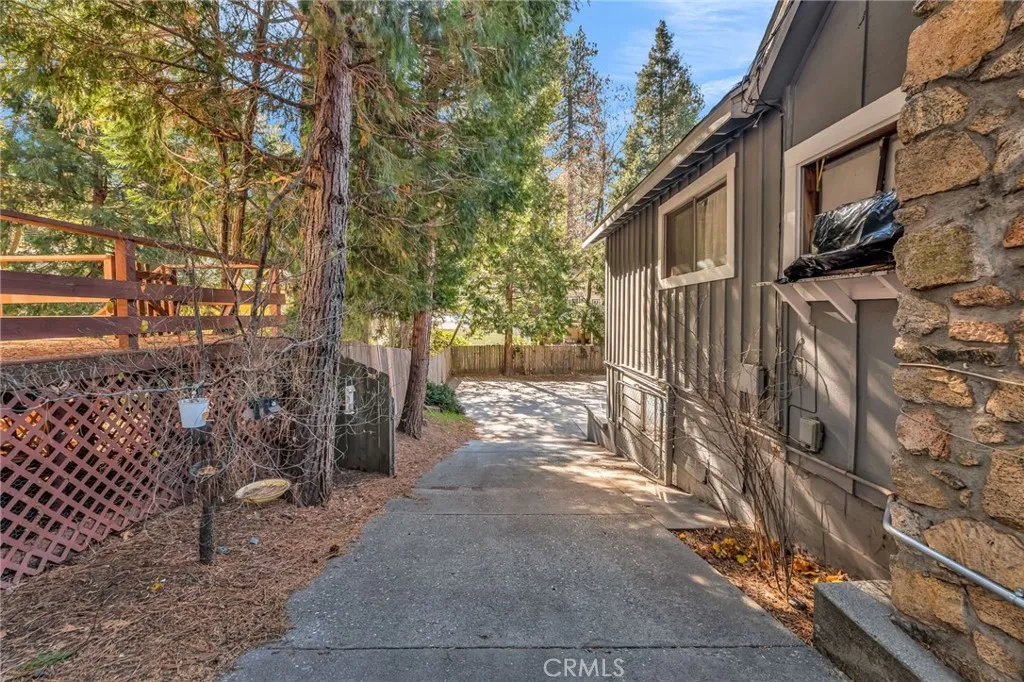 Additional image 78 of 23023 Oak Lane, Crestline, CA 92325