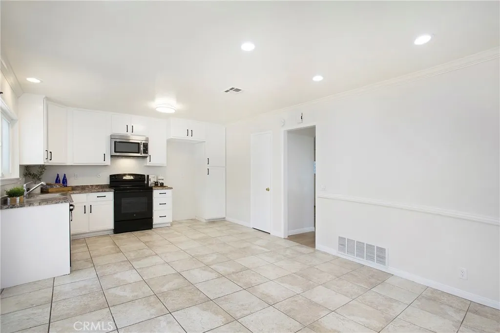 Additional image 14 of 21975 Lakeland Ave, Lake Forest, CA 92630