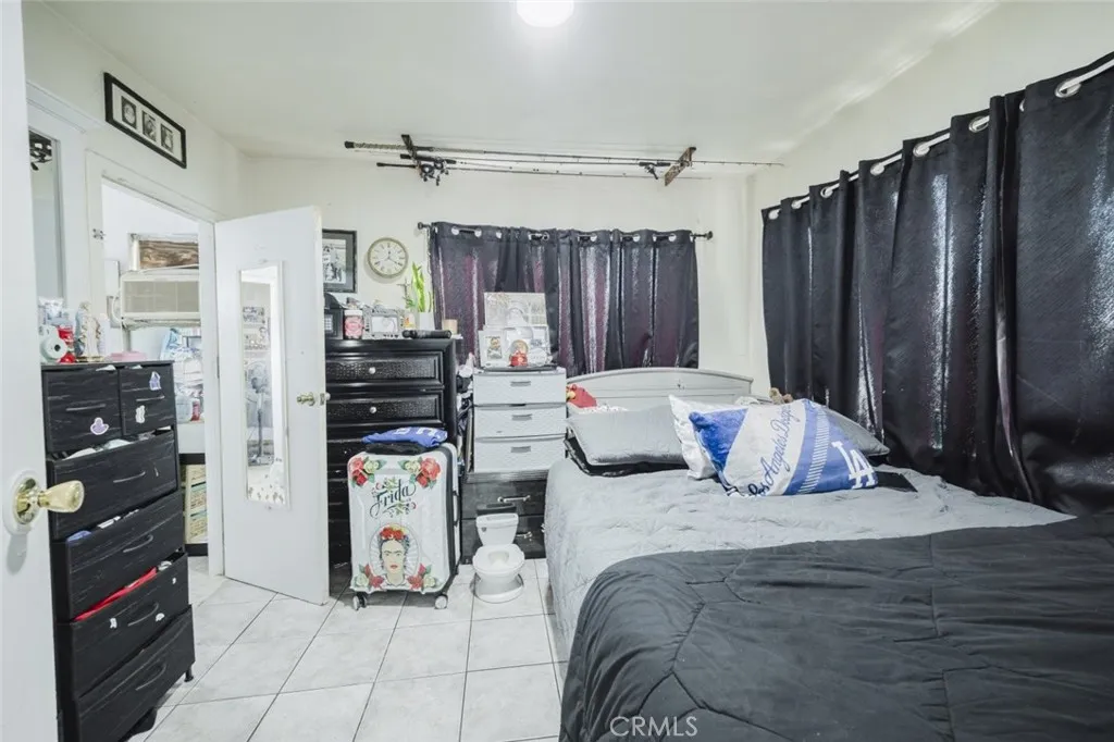 Additional image 9 of 907 5th Street, San Fernando, CA 91340