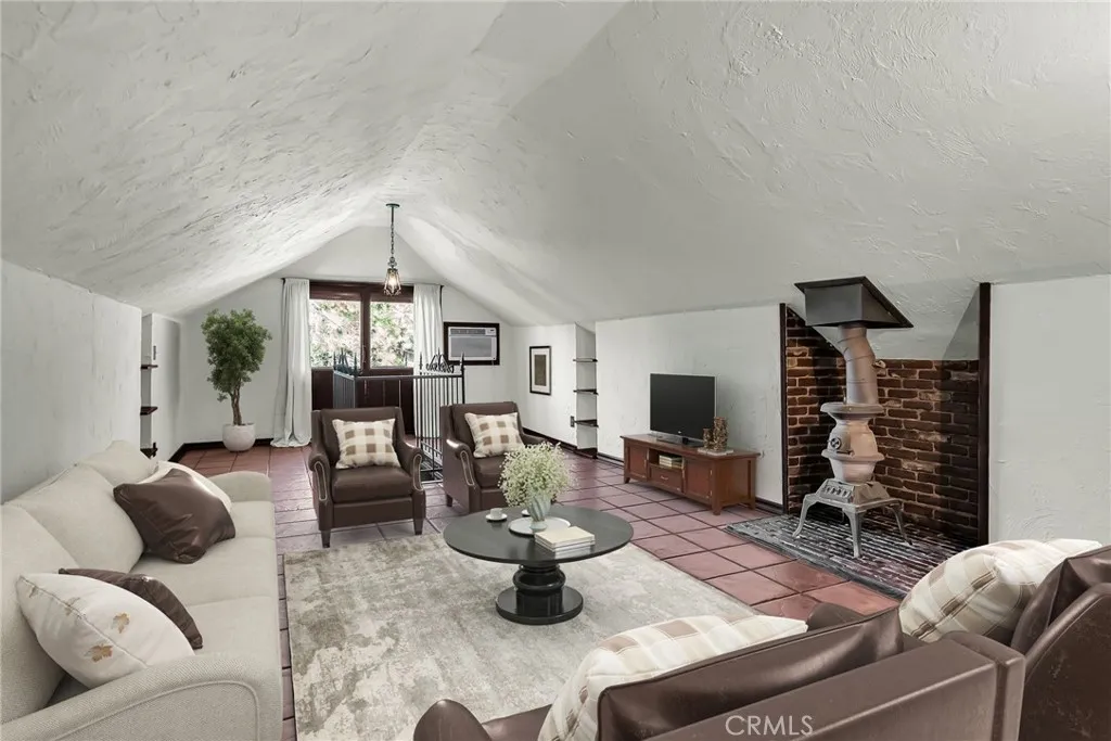 Additional image 104 of 4721 Somerset Dr, Riverside, CA 92507