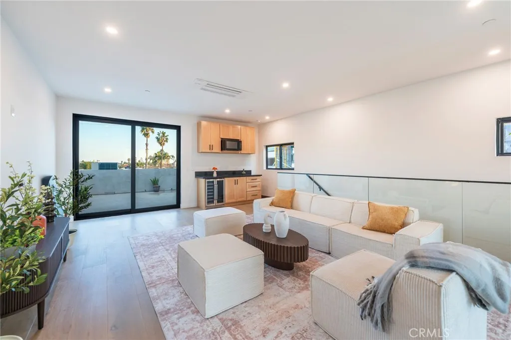 Additional image 85 of 422 20th Street, Huntington Beach, CA 92648