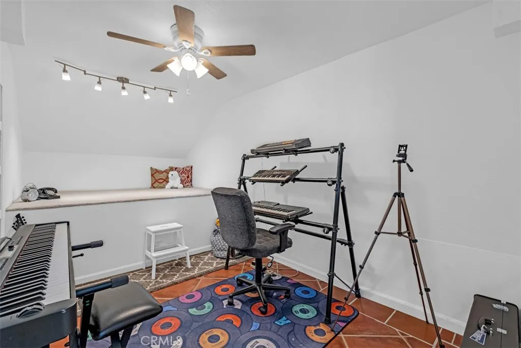 Additional image 83 of 18645 Hatteras Street Unit 230, Tarzana, CA 91356