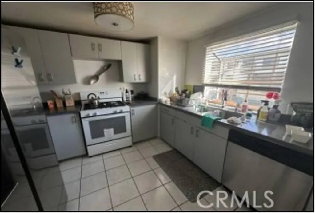 Property image for 7658 Topanga Canyon, Canoga Park, CA 91304