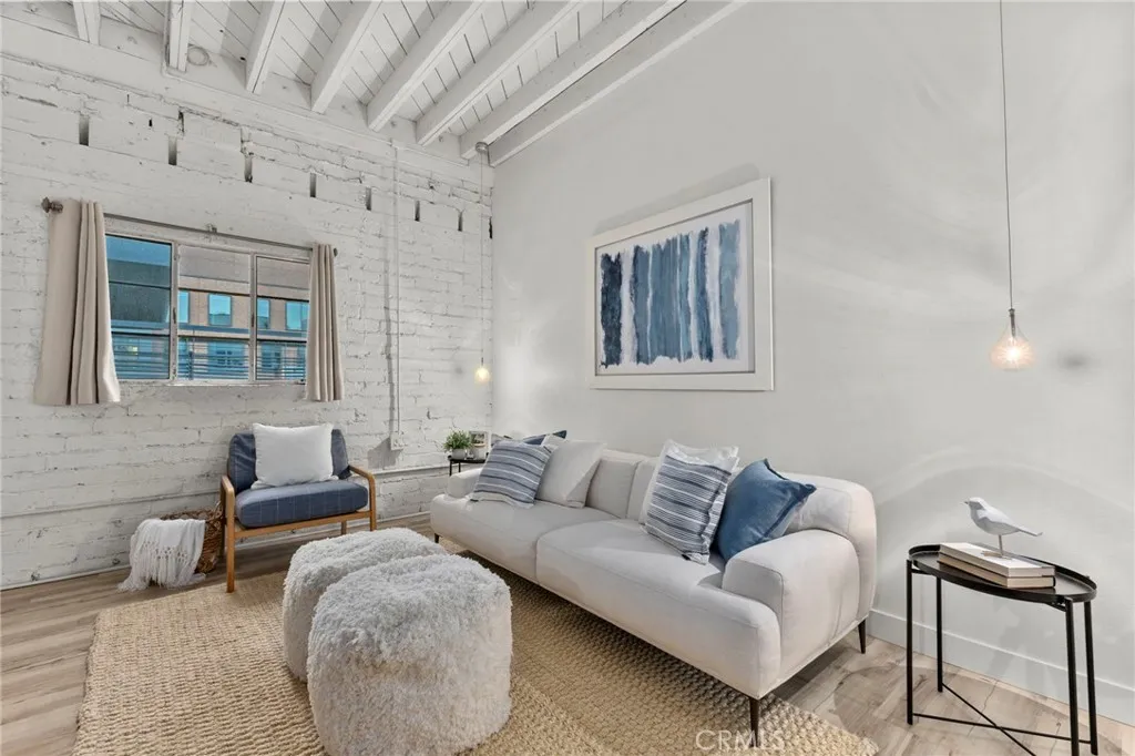 Additional image 6 of 941 W Hawthorn St Unit 9, San Diego, CA 92101