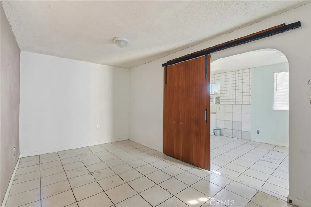 Additional image 9 of 1128 7th St, San Fernando, CA 91340