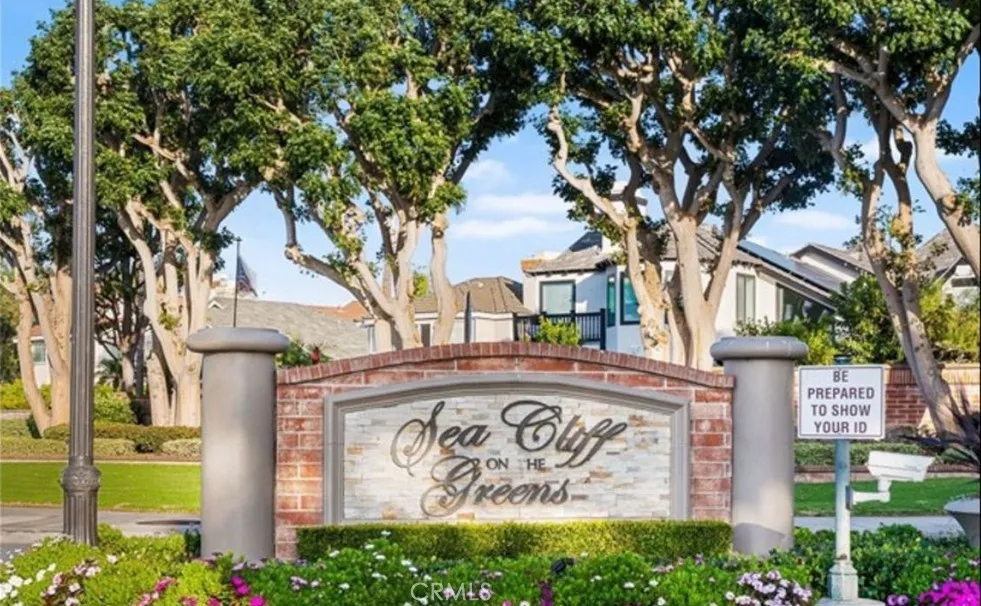 Additional image 79 of 19371 Woodlands Ln, Huntington Beach, CA 92648