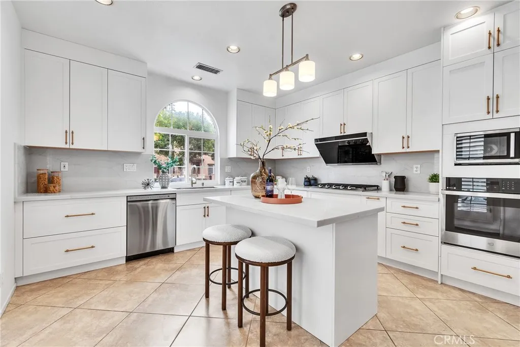 Additional image 5 of 57 Waterman, Irvine, CA 92602