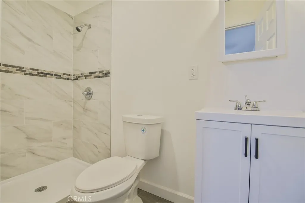 Additional image 18 of 10955 S Spring Street, Los Angeles, CA 90061