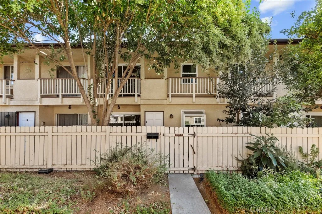 Additional image 2 of 8031 Canby Ave Unit 4, Reseda, CA 91335