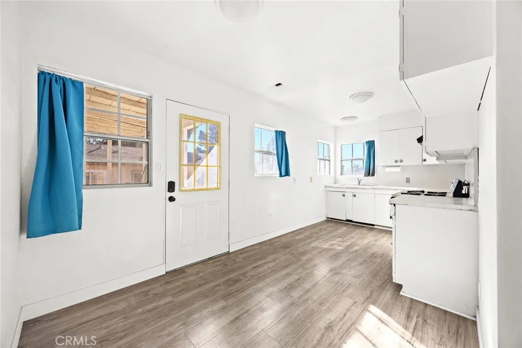 Additional image 11 of 10833 McVine Ave, Sunland, CA 91040