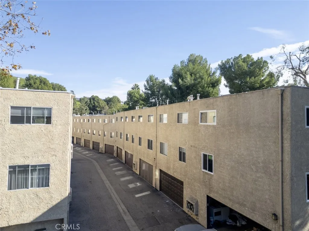 Additional image 75 of 9775 Via Roma, Burbank, CA 91504