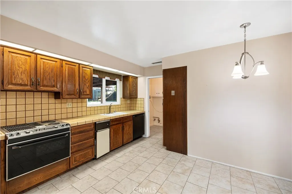 Additional image 18 of 13402 Winthrope Street, Santa Ana, CA 92705