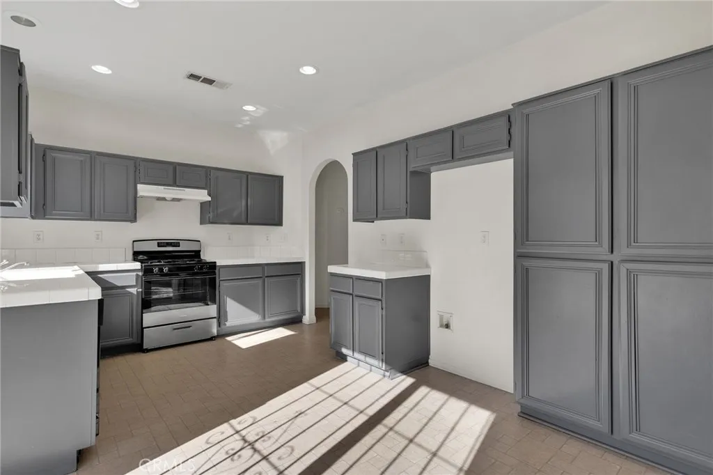 Additional image 8 of 12415 Honeybear Ln, Victorville, CA 92392