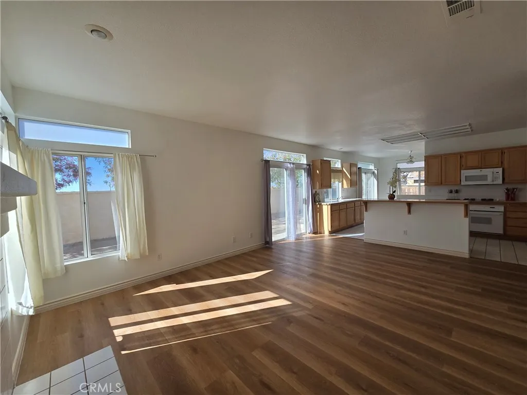 Additional image 43 of 12334 Navajo Ln, Victorville, CA 92392