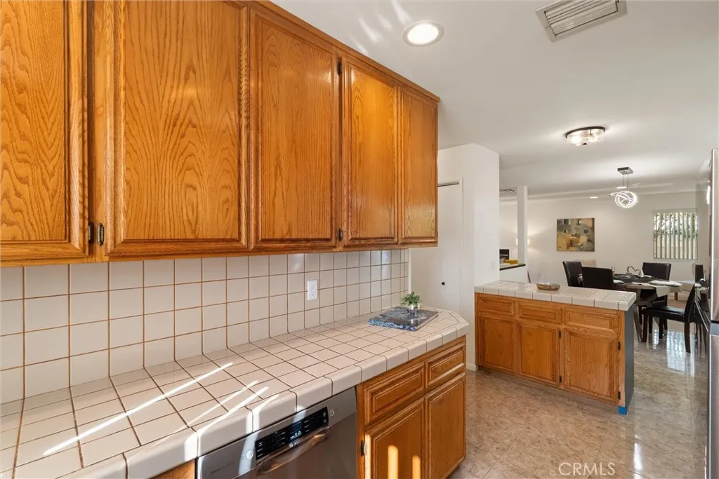Additional image 14 of 4558 Jessica Dr, Los Angeles, CA 90065