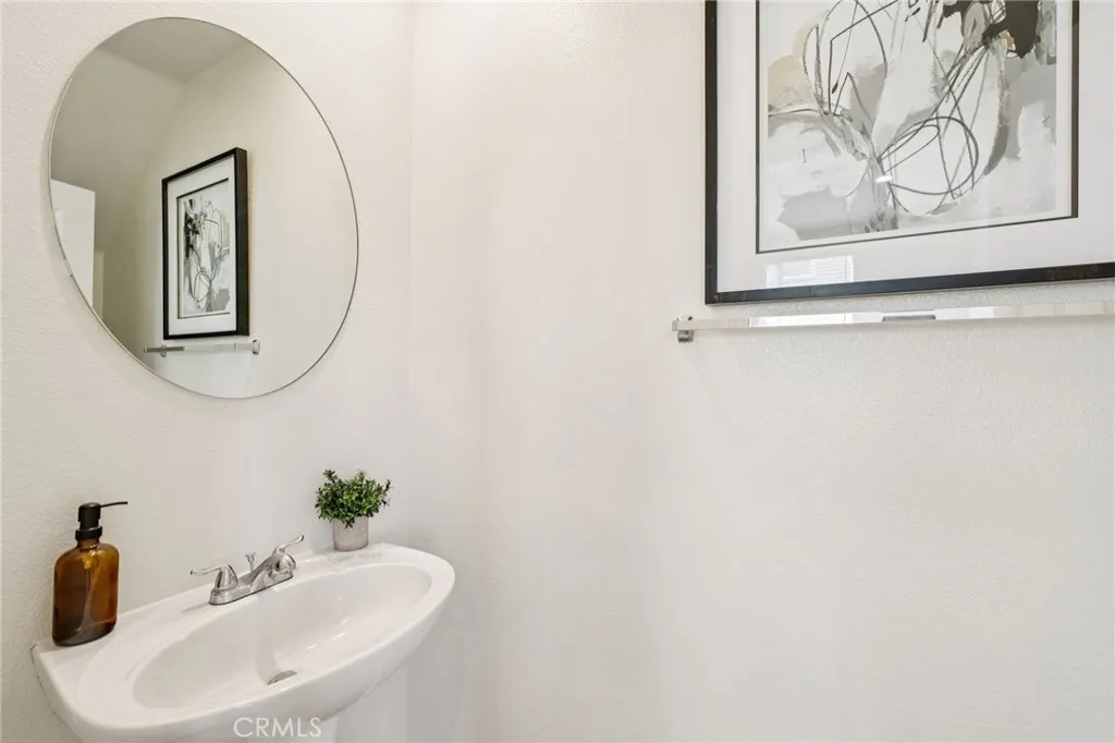 Additional image 83 of 24150 View Pointe Ln, Valencia, CA 91355