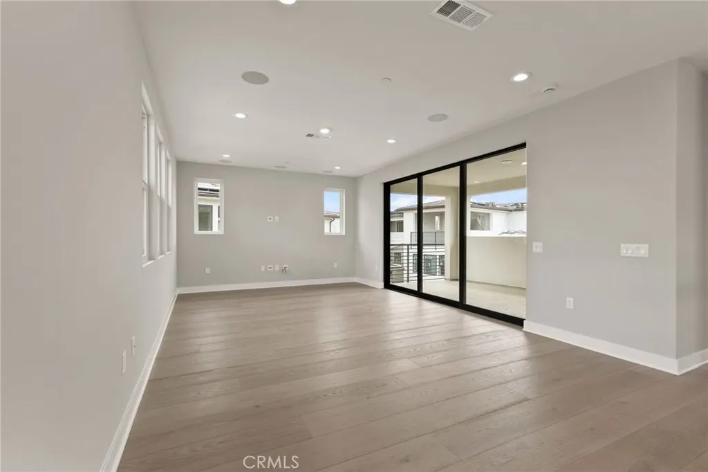 Additional image 10 of 204 Stage, Irvine, CA 92618