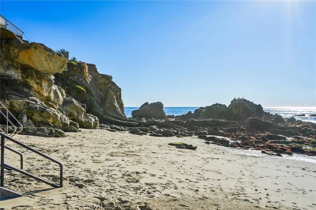 Additional image 51 of 240 Moss St Unit 2, Laguna Beach, CA 92651