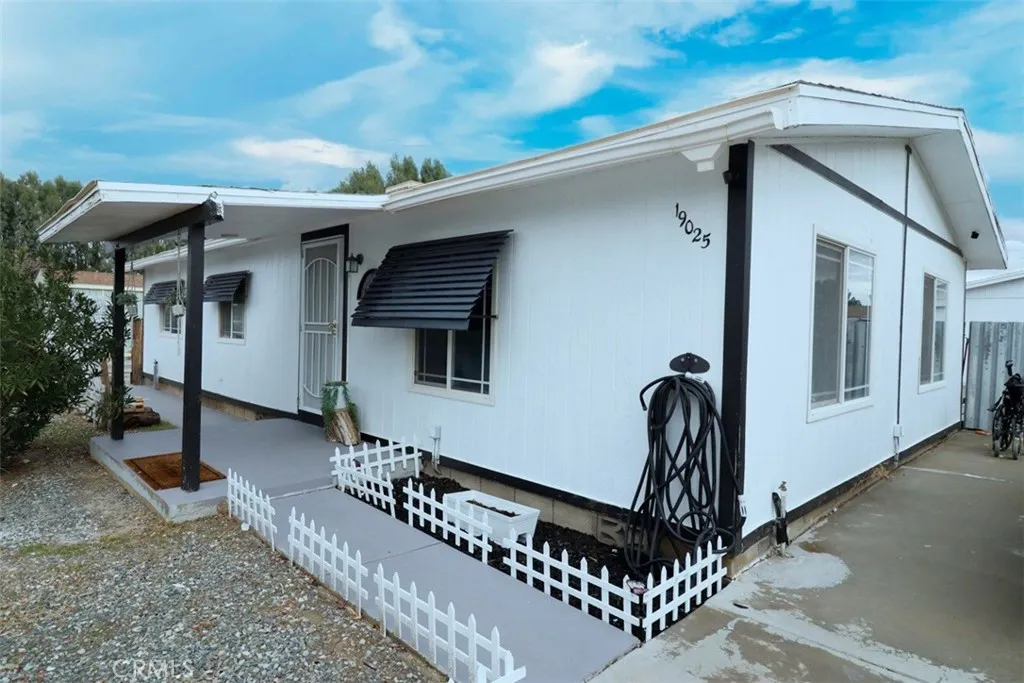 Additional image 32 of 19025 Joshua St, Adelanto, CA 92301