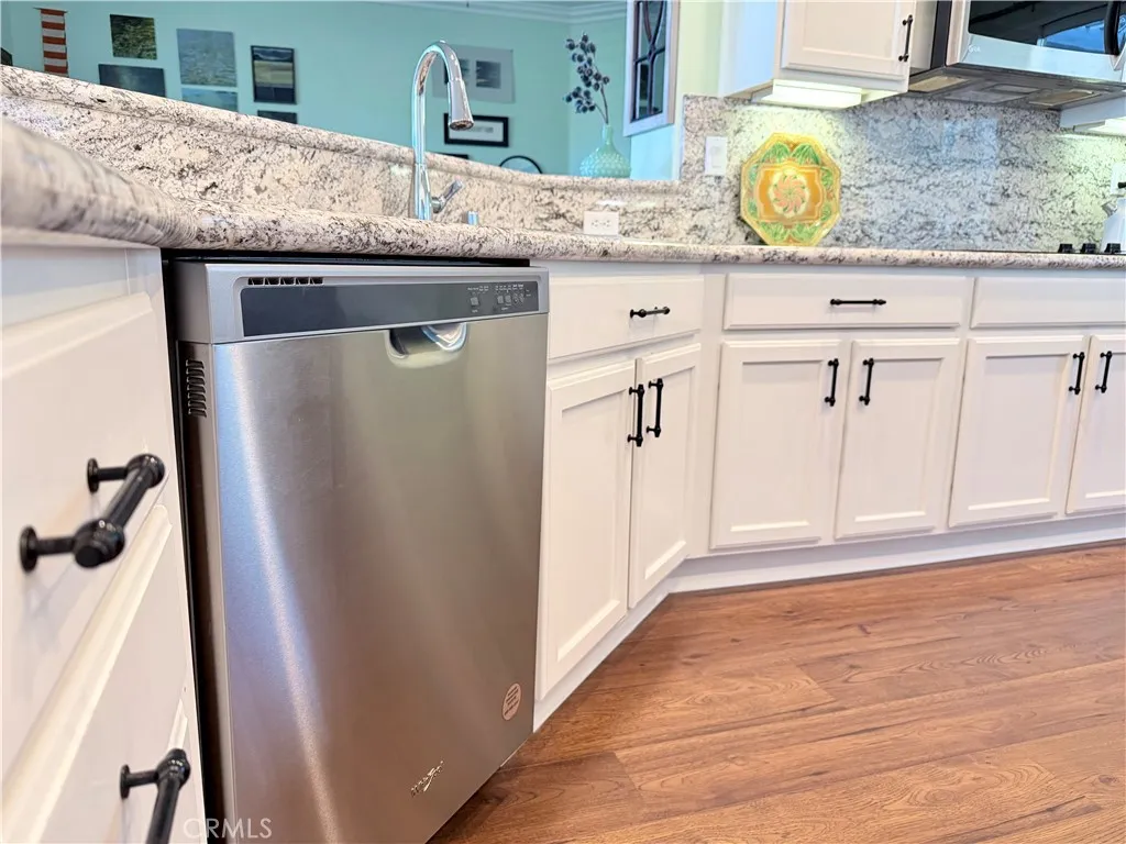 Additional image 100 of 10392 Wilmington Ln, Apple Valley, CA 92308