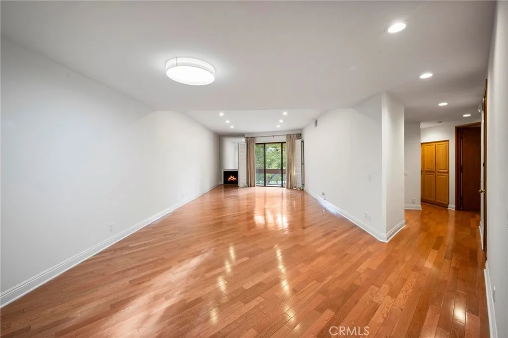 Additional image 5 of 750 S Bundy Dr Unit 108, Los Angeles, CA 90049