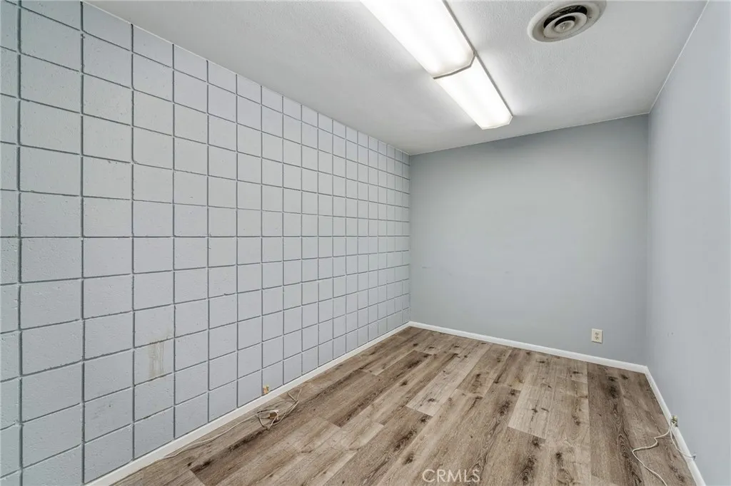 Additional image 23 of 3535 E 7th St, Long Beach, CA 90804