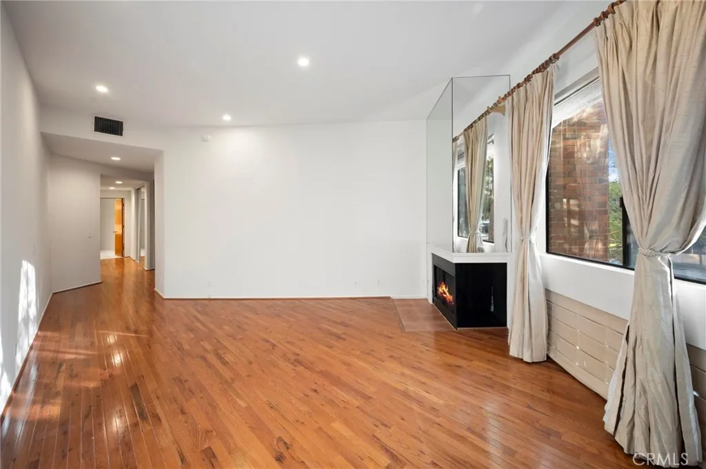 Additional image 15 of 750 S Bundy Dr Unit 108, Los Angeles, CA 90049