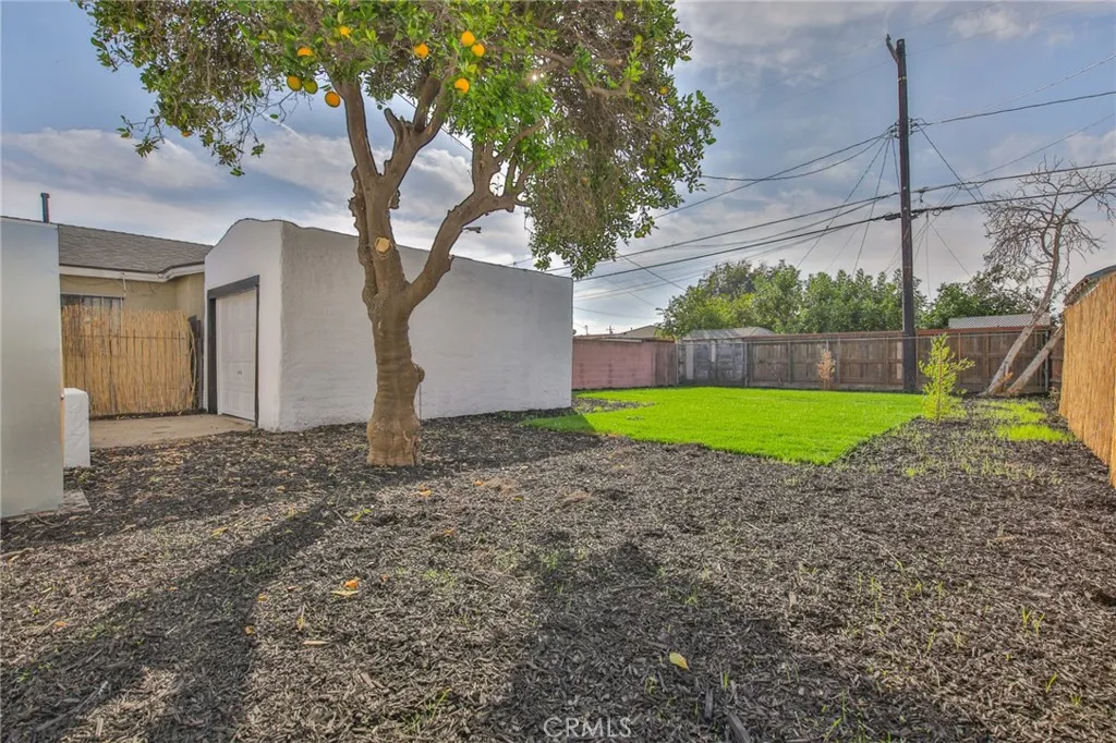 Additional image 69 of 946 E 104th St, Los Angeles, CA 90002
