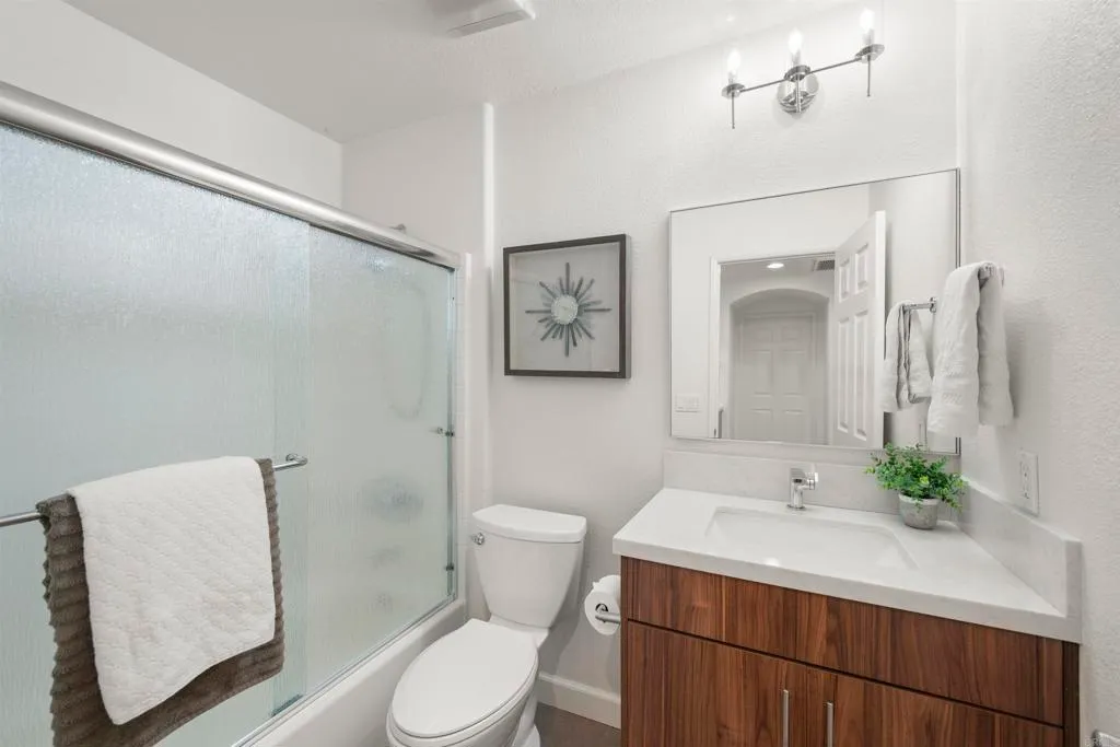 Additional image 100 of 2753 Bellezza Dr, San Diego, CA 92108