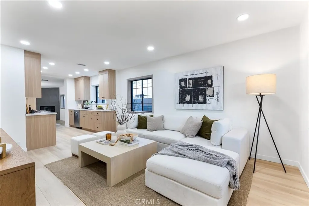 Additional image 42 of 1625 W Chandler Boulevard, Burbank, CA 91506